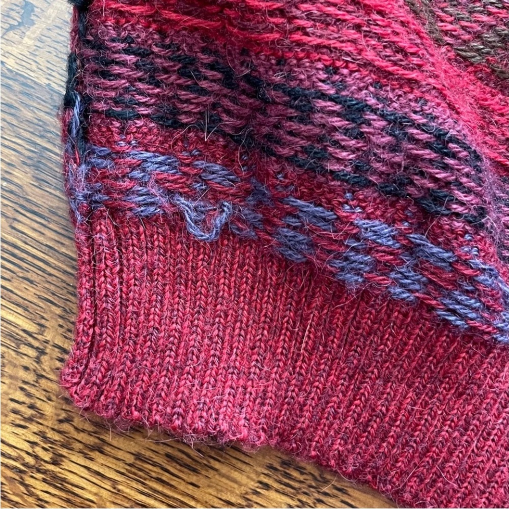 Vintage Baby Alpaca Fair Isle Sweater Cranberry Red Multicolor Men’s Size Small - Picture 14 of 15